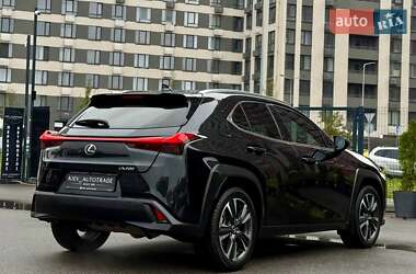 Внедорожник / Кроссовер Lexus UX 2020 в 