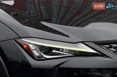 Внедорожник / Кроссовер Lexus UX 2020 в 