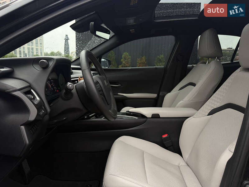 Позашляховик / Кросовер Lexus UX 2020 в Києві фото 32 Позашляховик / Кросовер Lexus UX 2020 в Києві