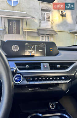Внедорожник / Кроссовер Lexus UX 2022 в Львове