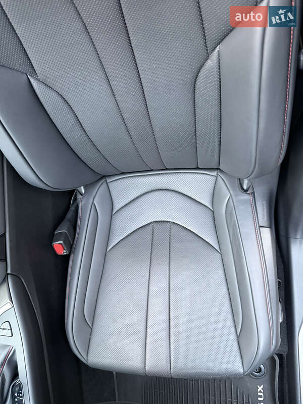 Внедорожник / Кроссовер Lexus UX 2020 в Днепре фото 14 Внедорожник / Кроссовер Lexus UX 2020 в Днепре