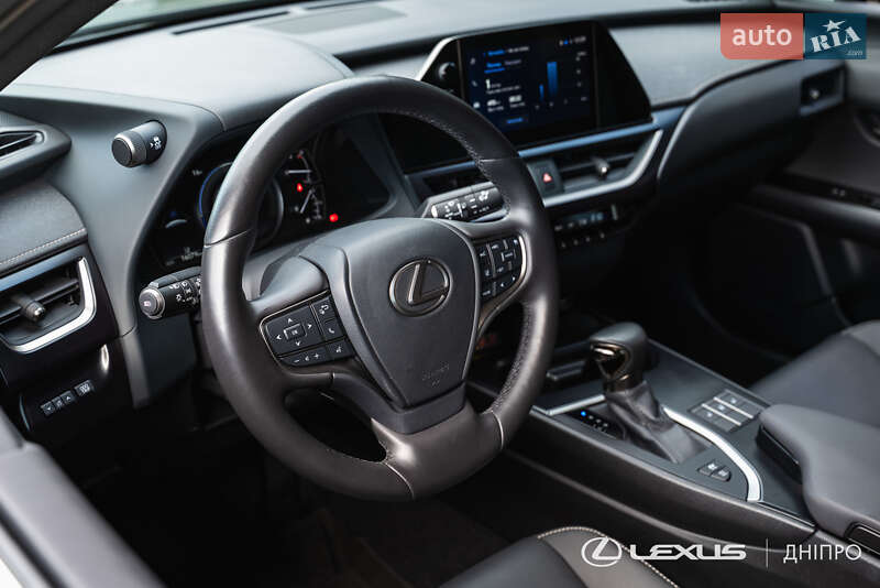 Позашляховик / Кросовер Lexus UX 2023 в Дніпрі фото 20 Позашляховик / Кросовер Lexus UX 2023 в Дніпрі