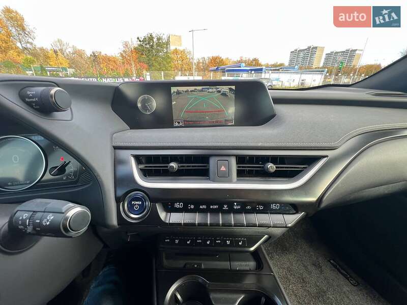 Позашляховик / Кросовер Lexus UX 2021 в Києві фото 15 Позашляховик / Кросовер Lexus UX 2021 в Києві