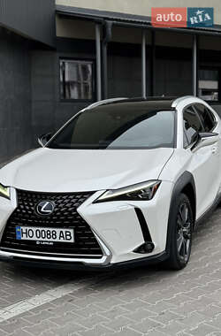 Внедорожник / Кроссовер Lexus UX 2019 в Тернополе