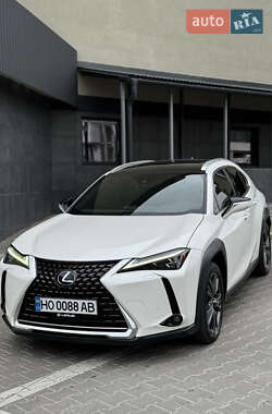 Позашляховик / Кросовер Lexus UX 2019 в Тернополі