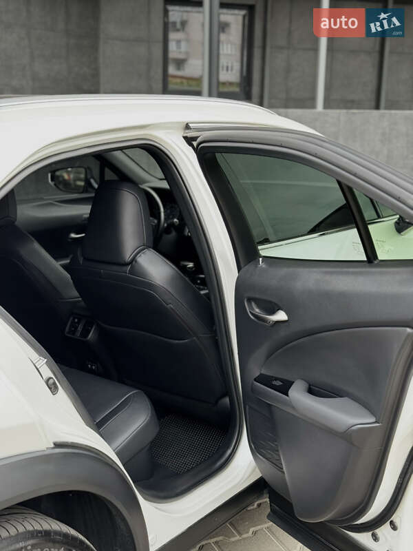 Внедорожник / Кроссовер Lexus UX 2019 в Тернополе фото 15 Внедорожник / Кроссовер Lexus UX 2019 в Тернополе