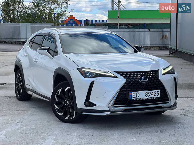 Позашляховик / Кросовер Lexus UX 2022 в Вінниці