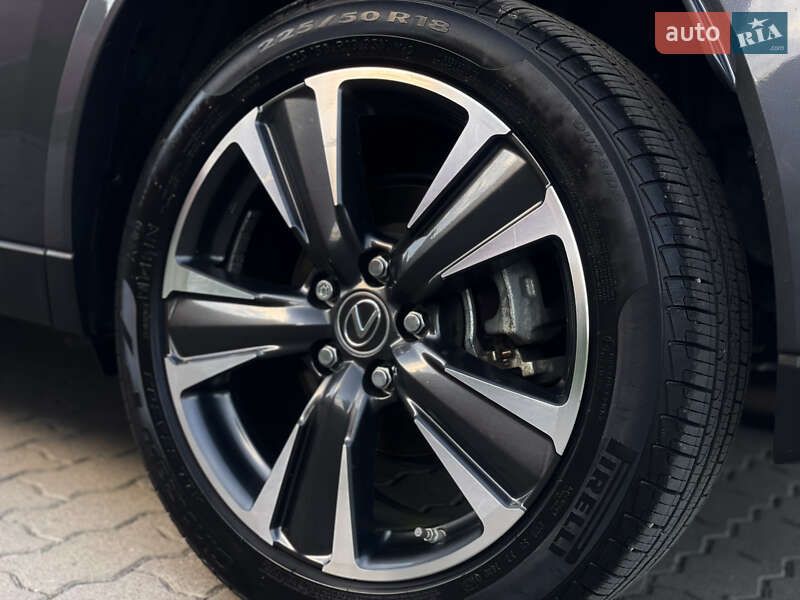 Позашляховик / Кросовер Lexus UX 2022 в Львові