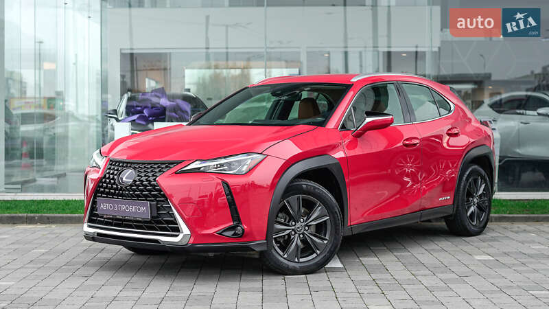 Lexus UX 2019