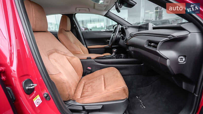 Позашляховик / Кросовер Lexus UX 2019 в Львові фото 6 Позашляховик / Кросовер Lexus UX 2019 в Львові