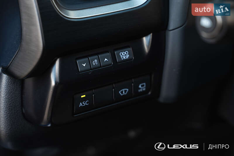Внедорожник / Кроссовер Lexus UX 2023 в Днепре фото 26 Внедорожник / Кроссовер Lexus UX 2023 в Днепре