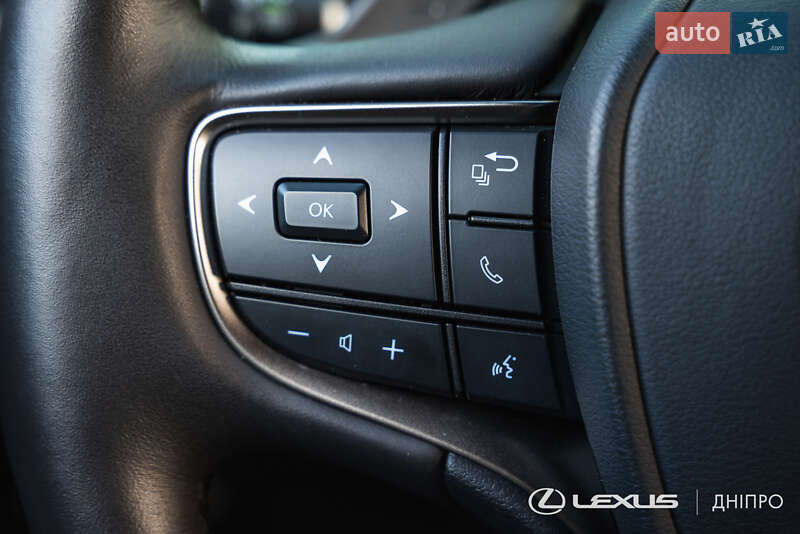 Внедорожник / Кроссовер Lexus UX 2023 в Днепре фото 20 Внедорожник / Кроссовер Lexus UX 2023 в Днепре