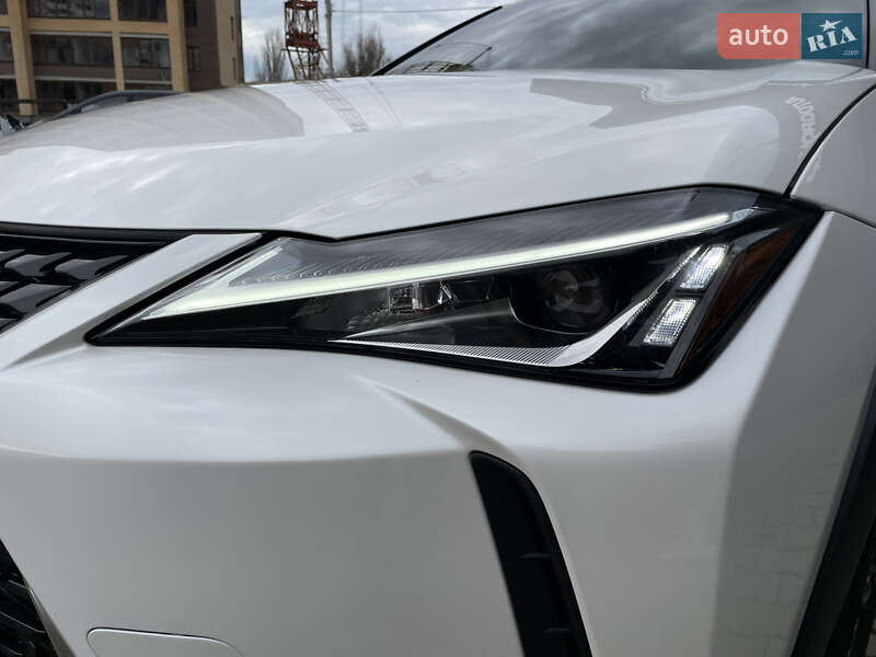 Внедорожник / Кроссовер Lexus UX 2020 в Одессе