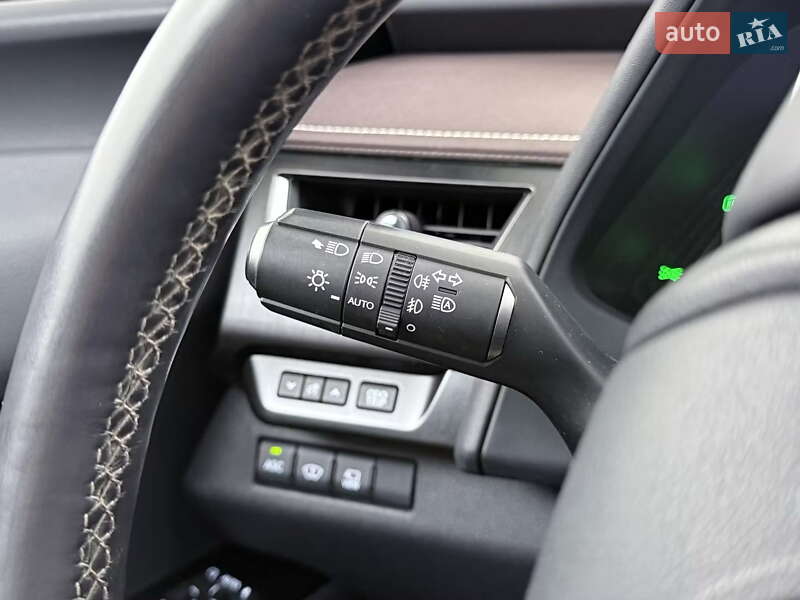 Внедорожник / Кроссовер Lexus UX 2021 в Днепре