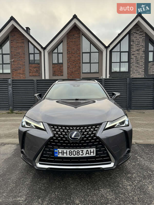 Внедорожник / Кроссовер Lexus UX 2020 в Киеве