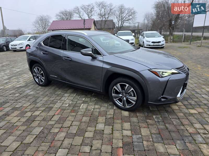 Позашляховик / Кросовер Lexus UX 2022 в Снятині
