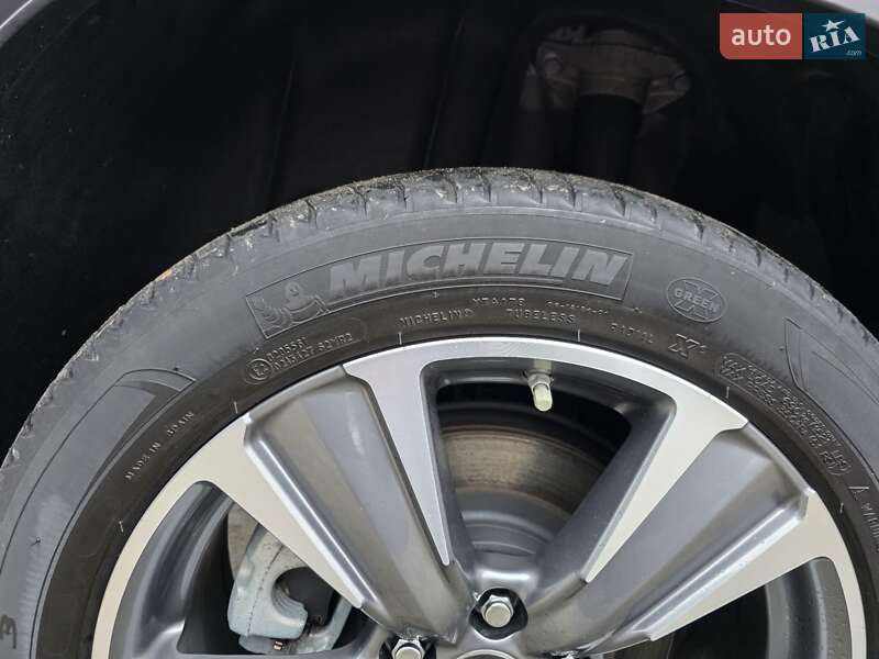 Позашляховик / Кросовер Lexus UX 2022 в Снятині