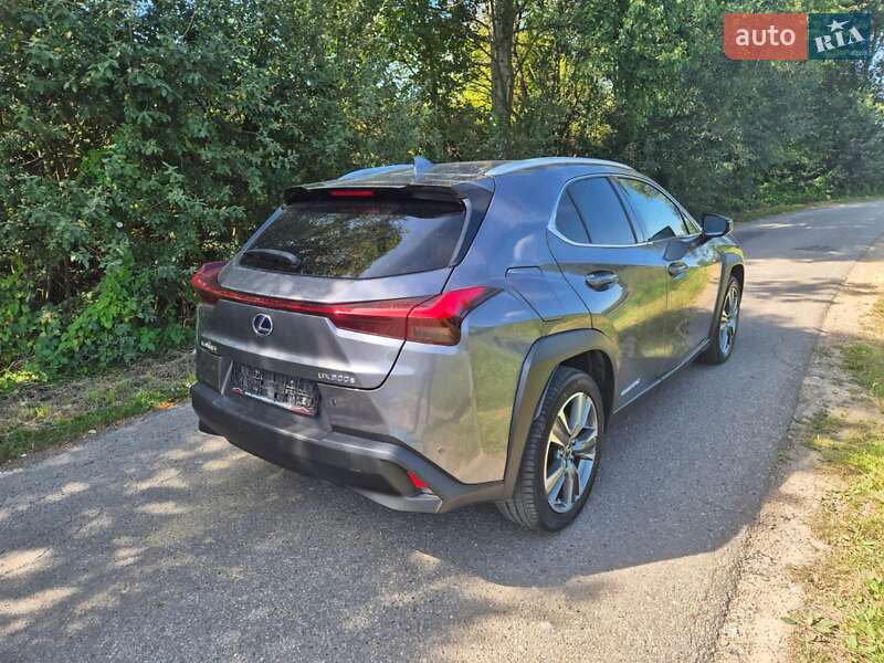 Позашляховик / Кросовер Lexus UX 2022 в Снятині