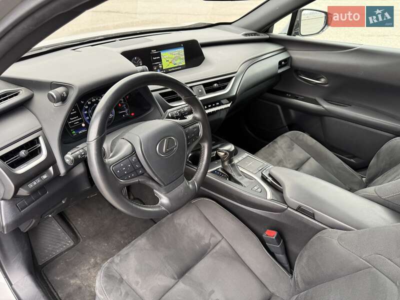 Внедорожник / Кроссовер Lexus UX 2020 в Львове