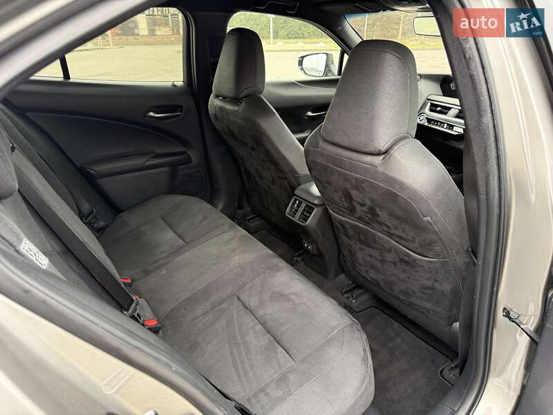 Внедорожник / Кроссовер Lexus UX 2020 в Львове