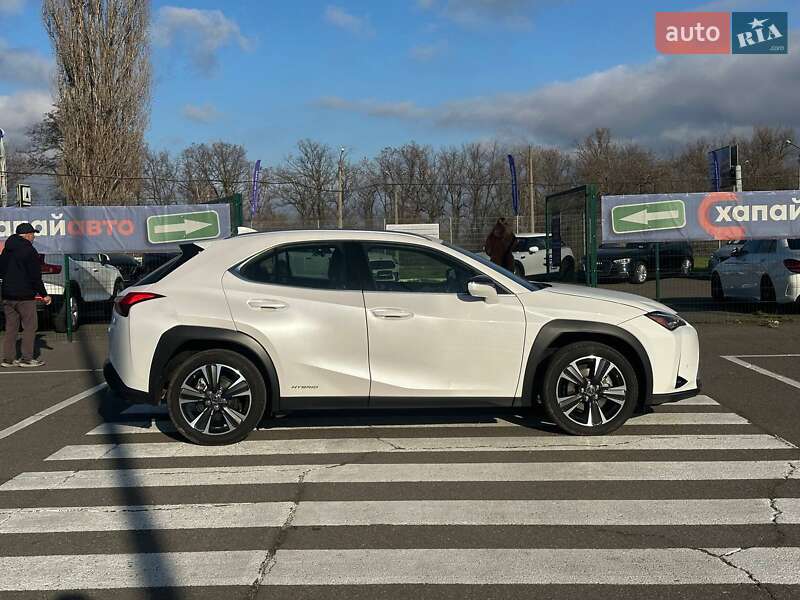 Внедорожник / Кроссовер Lexus UX 2020 в Одессе