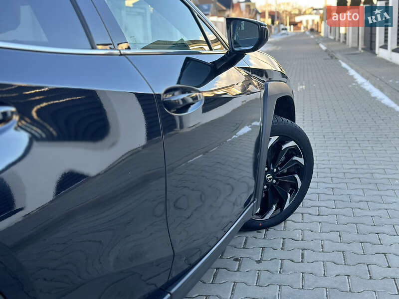 Позашляховик / Кросовер Lexus UX 2021 в Дрогобичі