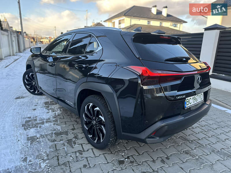 Позашляховик / Кросовер Lexus UX 2021 в Дрогобичі