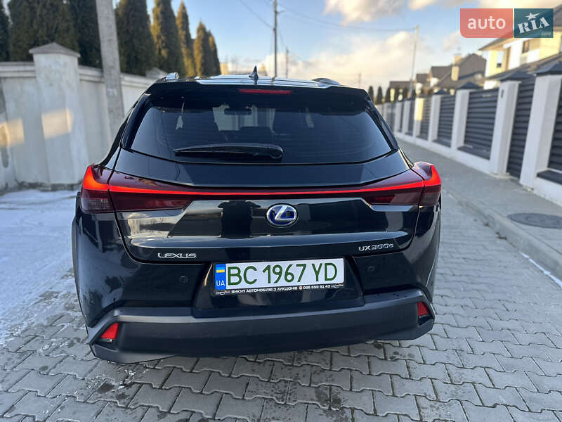 Позашляховик / Кросовер Lexus UX 2021 в Дрогобичі