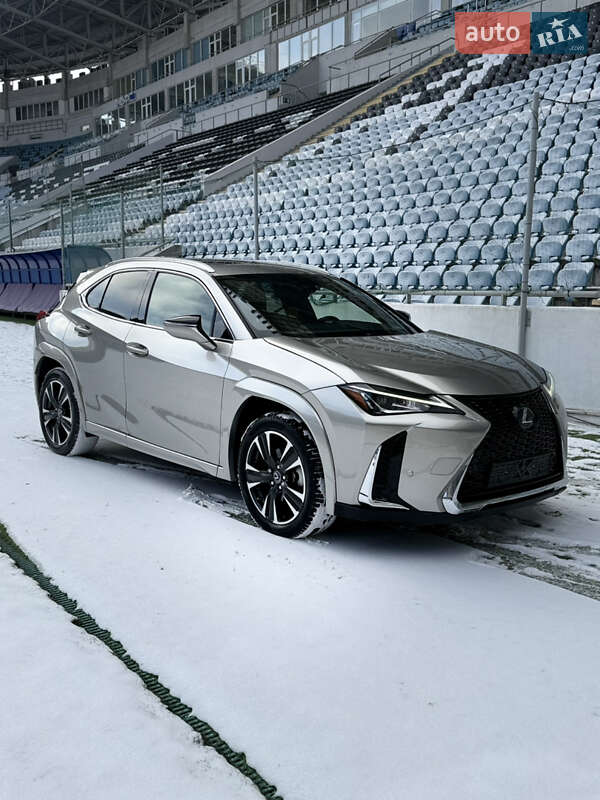 Позашляховик / Кросовер Lexus UX 2019 в Одесі фото 2 Позашляховик / Кросовер Lexus UX 2019 в Одесі