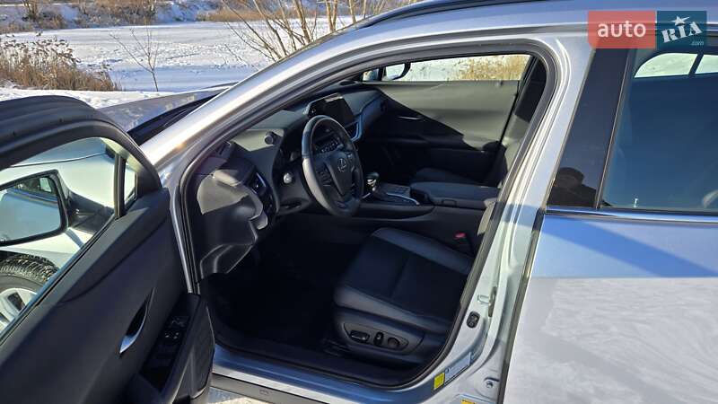 Внедорожник / Кроссовер Lexus UX 2023 в Киеве