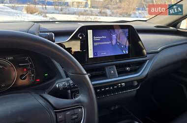 Внедорожник / Кроссовер Lexus UX 2023 в Киеве