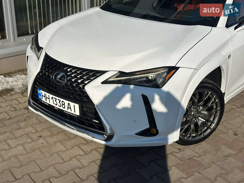 Внедорожник / Кроссовер Lexus UX 2019 в Одессе
