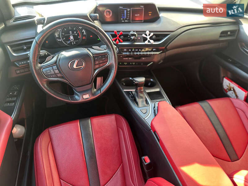 Внедорожник / Кроссовер Lexus UX 2019 в Одессе