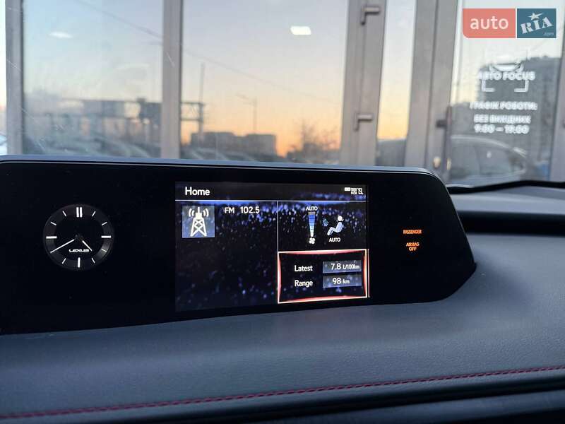 Внедорожник / Кроссовер Lexus UX 2018 в Киеве фото 27 Внедорожник / Кроссовер Lexus UX 2018 в Киеве