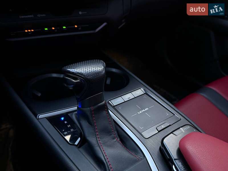 Внедорожник / Кроссовер Lexus UX 2018 в Киеве фото 32 Внедорожник / Кроссовер Lexus UX 2018 в Киеве