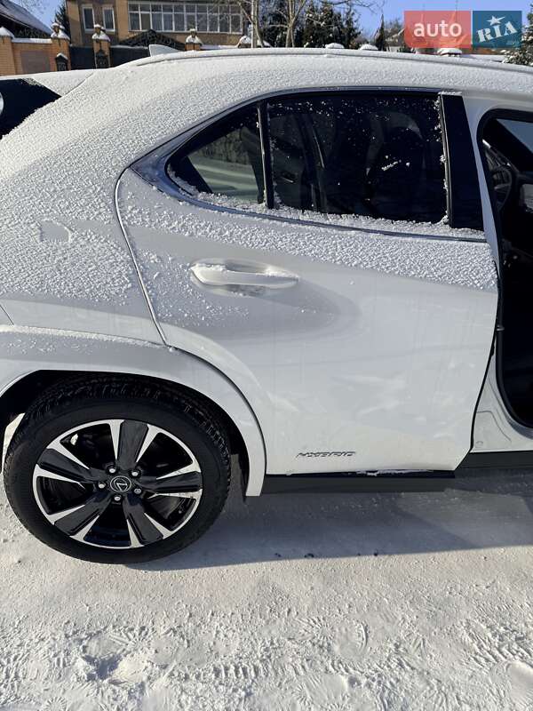 Внедорожник / Кроссовер Lexus UX 2022 в Сумах