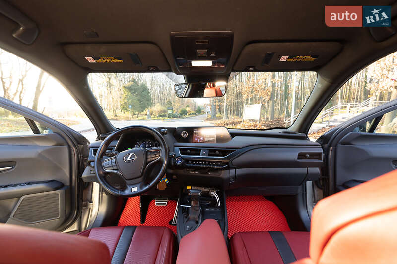 Позашляховик / Кросовер Lexus UX 2021 в Львові