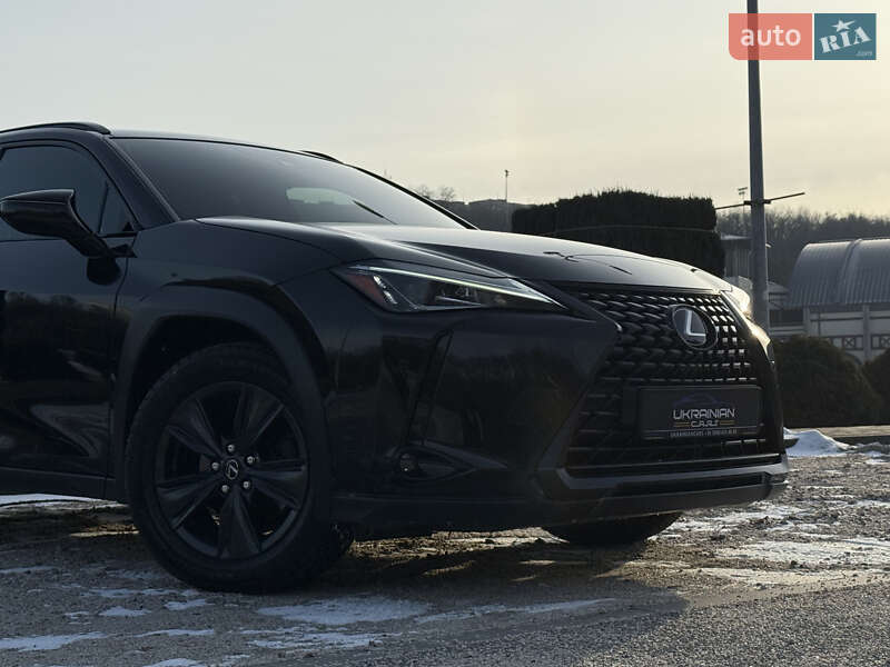 Позашляховик / Кросовер Lexus UX 2020 в Дніпрі