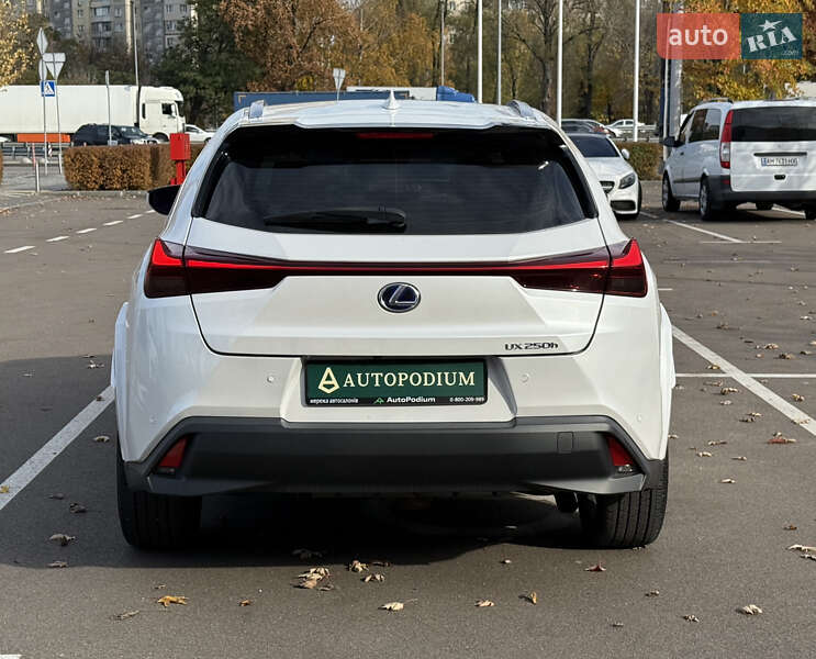 Позашляховик / Кросовер Lexus UX 2021 в Києві