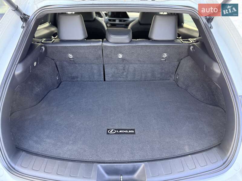 Позашляховик / Кросовер Lexus UX 2022 в Києві