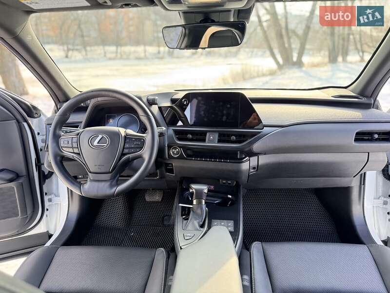 Позашляховик / Кросовер Lexus UX 2022 в Києві