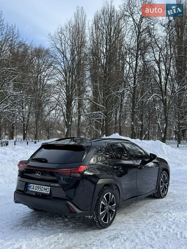 Позашляховик / Кросовер Lexus UX 2020 в Києві фото 4 Позашляховик / Кросовер Lexus UX 2020 в Києві