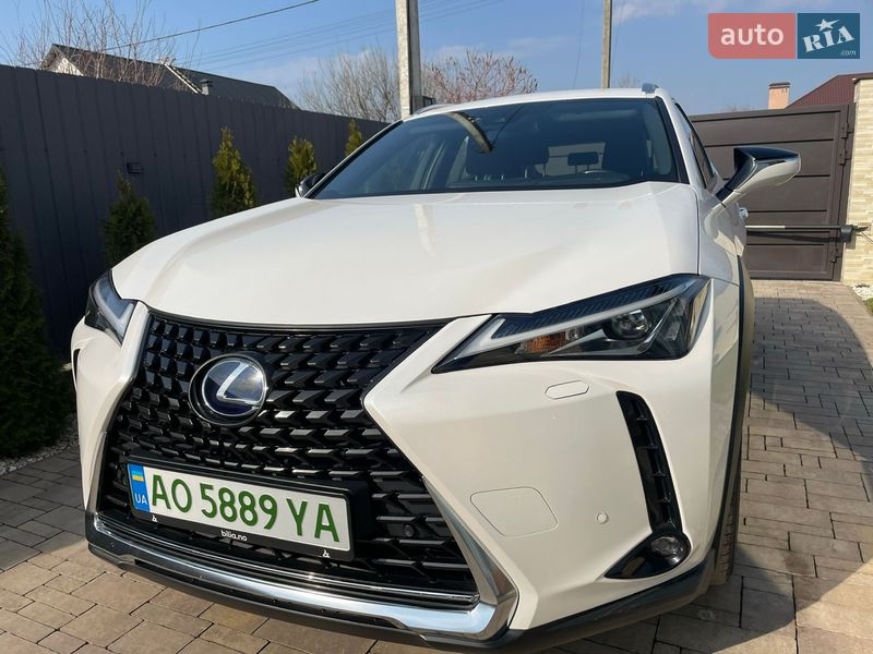 Внедорожник / Кроссовер Lexus UX 2020 в Ужгороде