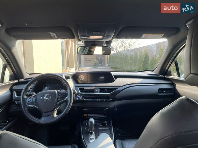 Внедорожник / Кроссовер Lexus UX 2020 в Ужгороде