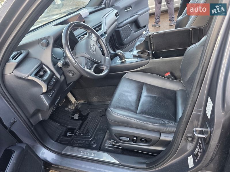 Внедорожник / Кроссовер Lexus UX 2021 в Житомире