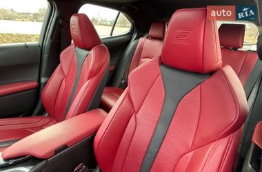 Внедорожник / Кроссовер Lexus UX 2018 в Кременчуге