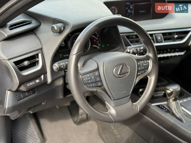 Позашляховик / Кросовер Lexus UX 2021 в Києві