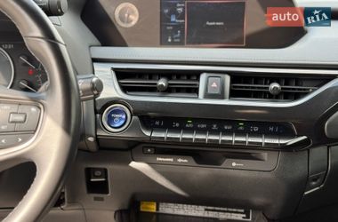 Внедорожник / Кроссовер Lexus UX 2021 в Киеве