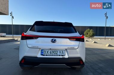 Внедорожник / Кроссовер Lexus UX 2022 в Хмельницком