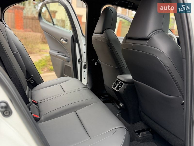 Внедорожник / Кроссовер Lexus UX 2023 в Одессе фото 23 Внедорожник / Кроссовер Lexus UX 2023 в Одессе